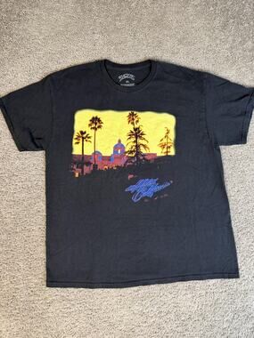 Eagles Shirt Mens XL Black Hotel California Graphic Crew Neck Cotton Classic Fit